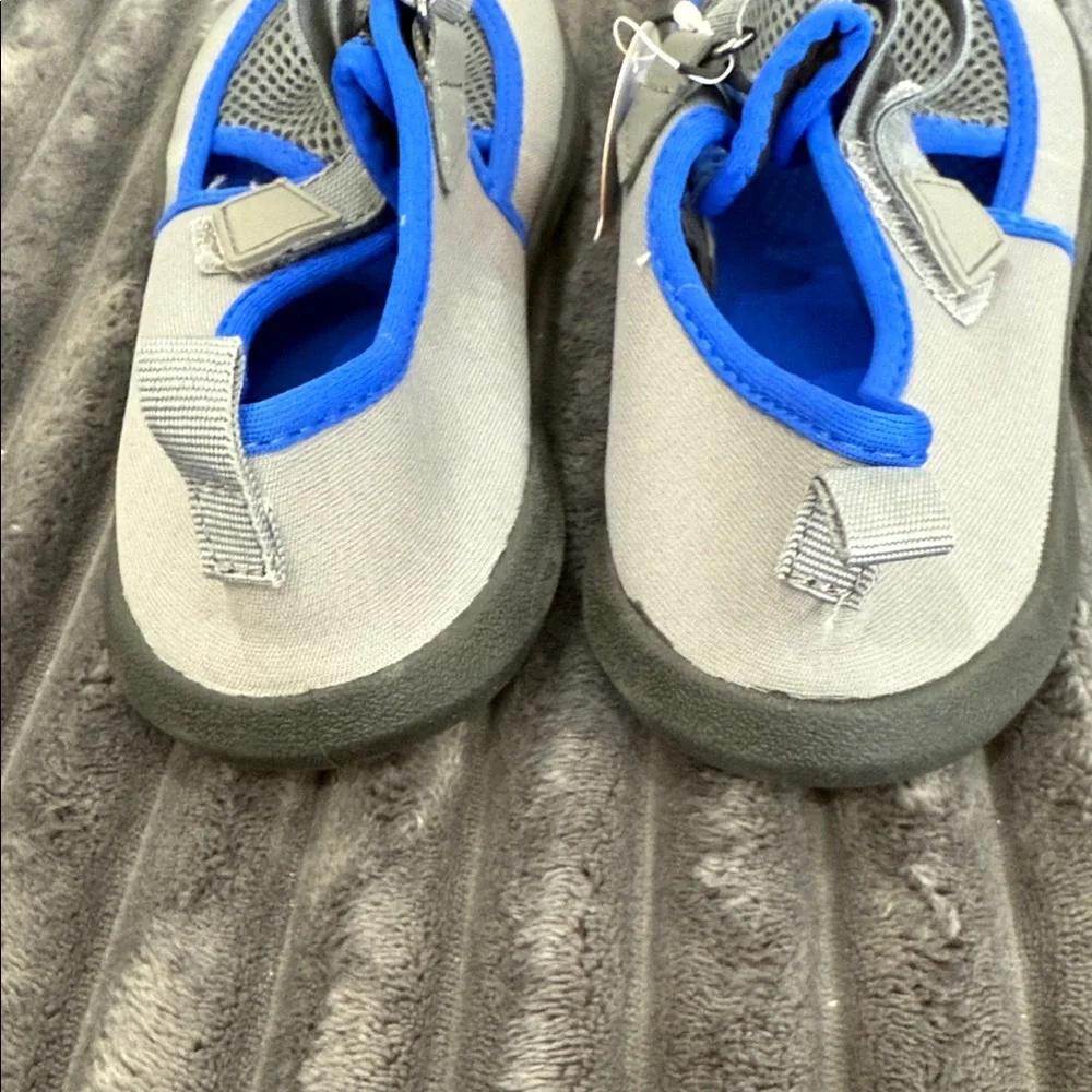 NWT Gray and Blue Water Shoes Swim Shoes